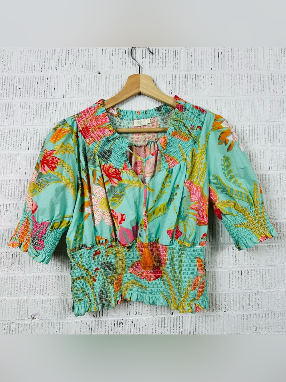 Spartina 449 Anya Smocked Blouse Queenie Tropical Floral Foam Womens Size Medium